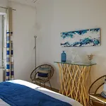 Logis Saint Leonard Bed & Breakfast