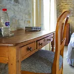 Bed & Breakfast Logis Saint Léonard 3*