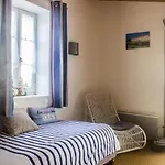 Logis Saint Léonard Bed & Breakfast 3*