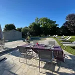 Logis Saint Léonard Bed & Breakfast