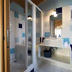 Logis Saint Léonard Bed & Breakfast 3*