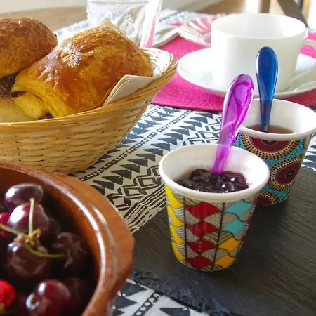 Logis Saint Leonard Bed & Breakfast *