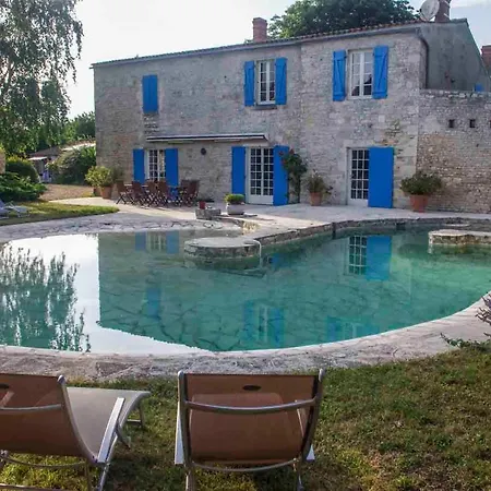 Logis Saint Leonard Alojamento de Acomodação e Pequeno-almoço