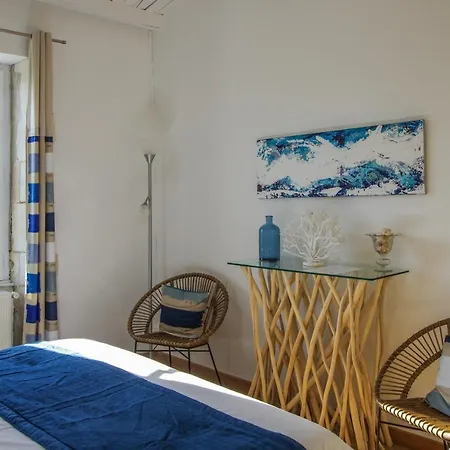 Logis Saint Leonard Bed & Breakfast