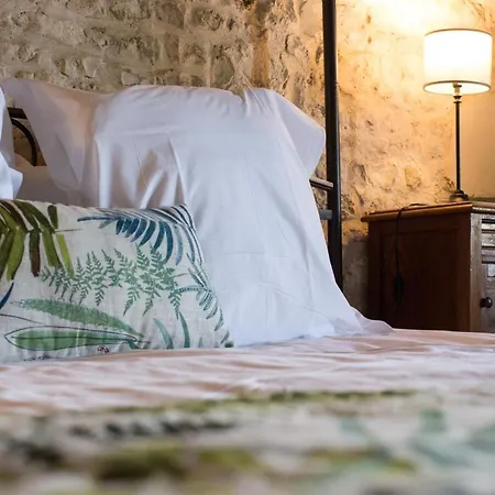 Logis Saint Leonard 3*