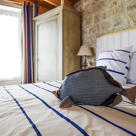 Alojamento de Acomodação e Pequeno-almoço Logis Saint Leonard