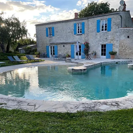 Logis Saint Leonard Alojamento de Acomodação e Pequeno-almoço 3*