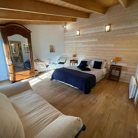 Alojamento de Acomodação e Pequeno-almoço Logis Saint Leonard Dompierre-sur-Mer