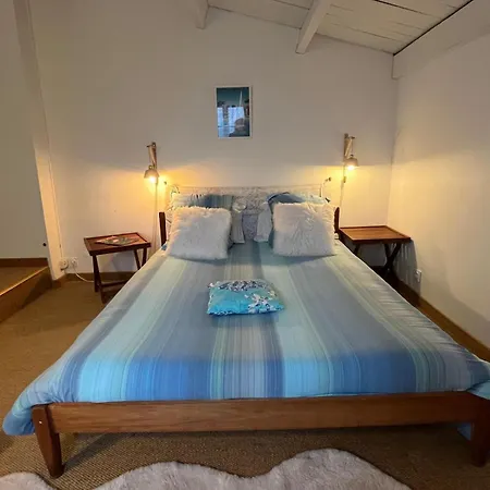 Logis Saint Leonard Bed & Breakfast