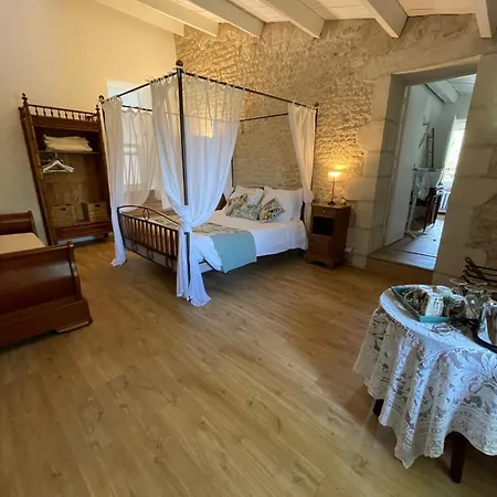 Logis Saint Leonard Bed & Breakfast *