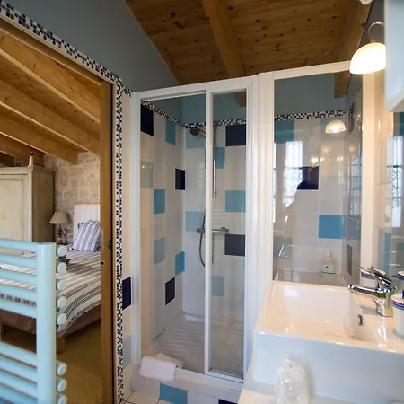 Logis Saint Leonard 3*