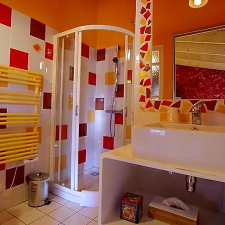 Logis Saint Leonard Bed & Breakfast 3*