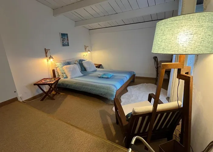 Nocleg ze śniadaniem Logis Saint Leonard