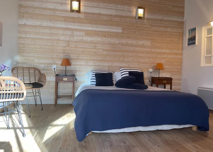 Nocleg ze śniadaniem Logis Saint Leonard 3*