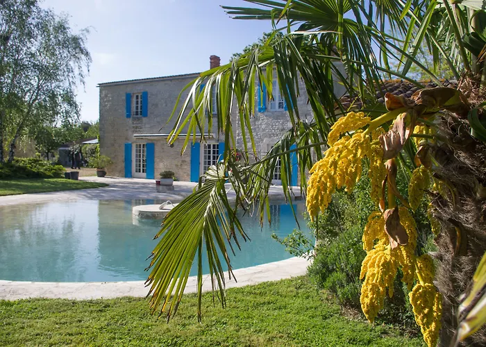 Logis Saint Leonard Nocleg ze śniadaniem Dompierre-sur-Mer